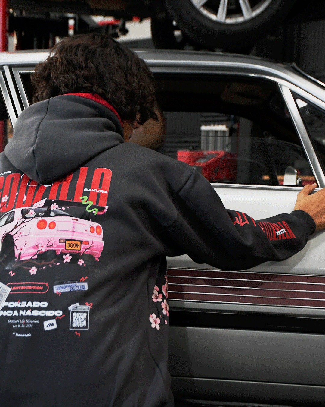 MOLETOM SKYLINE GODZILLA R-34